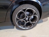  Alfa Romeo  Giulietta ALFA ROMEO GIULIA / 2016 / 4P / BERLINA 2.2 TD 210 CV VELOCE AT8 Q4 #45