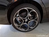  Alfa Romeo  Giulietta ALFA ROMEO GIULIA / 2016 / 4P / BERLINA 2.2 TD 210 CV VELOCE AT8 Q4 #47