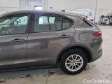  Alfa Romeo   STELVIO ALFA ROMEO / 2017 / 5P / SUV 2.2 TURBO DIESEL 190CV AT8 Q4 BUSINESS #54