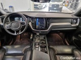  Volvo  XC60 VOLVO  / 2017 / 5P / SUV D4 GEARTR. R-DESIGN #3