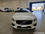  Volvo  XC60 VOLVO  / 2017 / 5P / SUV D4 GEARTR. R-DESIGN #6