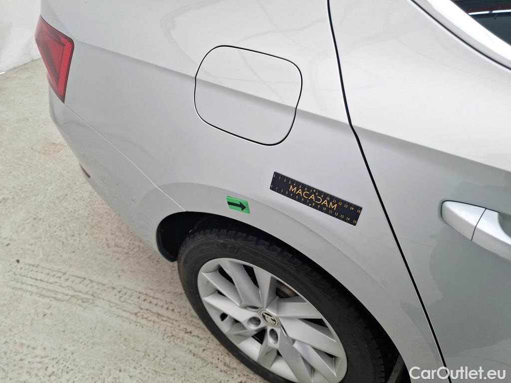  Skoda  Superb 1.5 TSI 150CP Ambition DSG #9