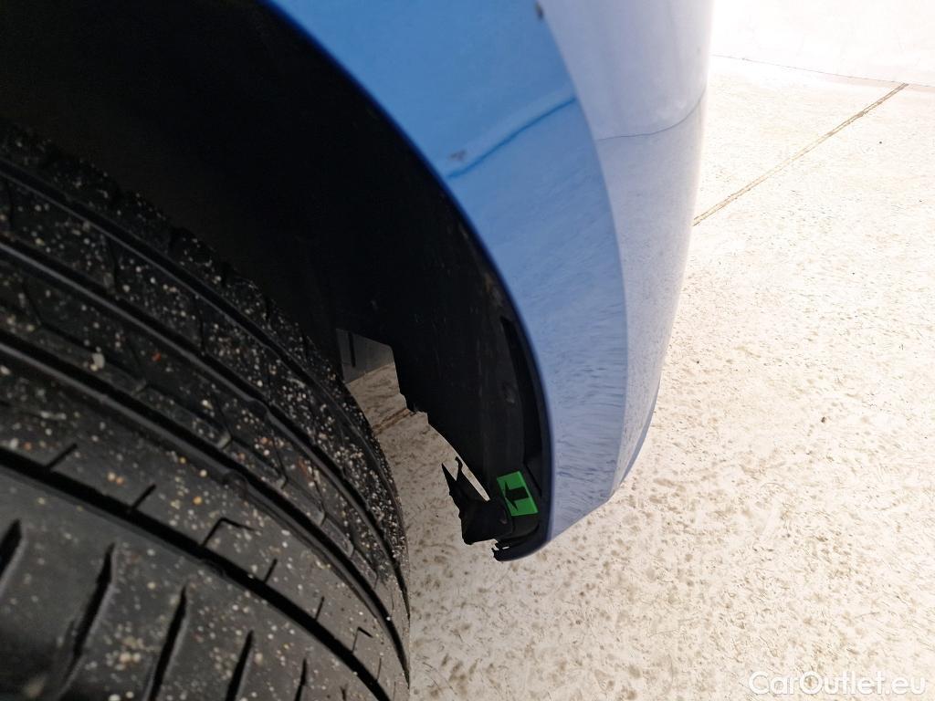  Skoda  Superb 2.0 TDI 150CP Ambition Combi DSG #11