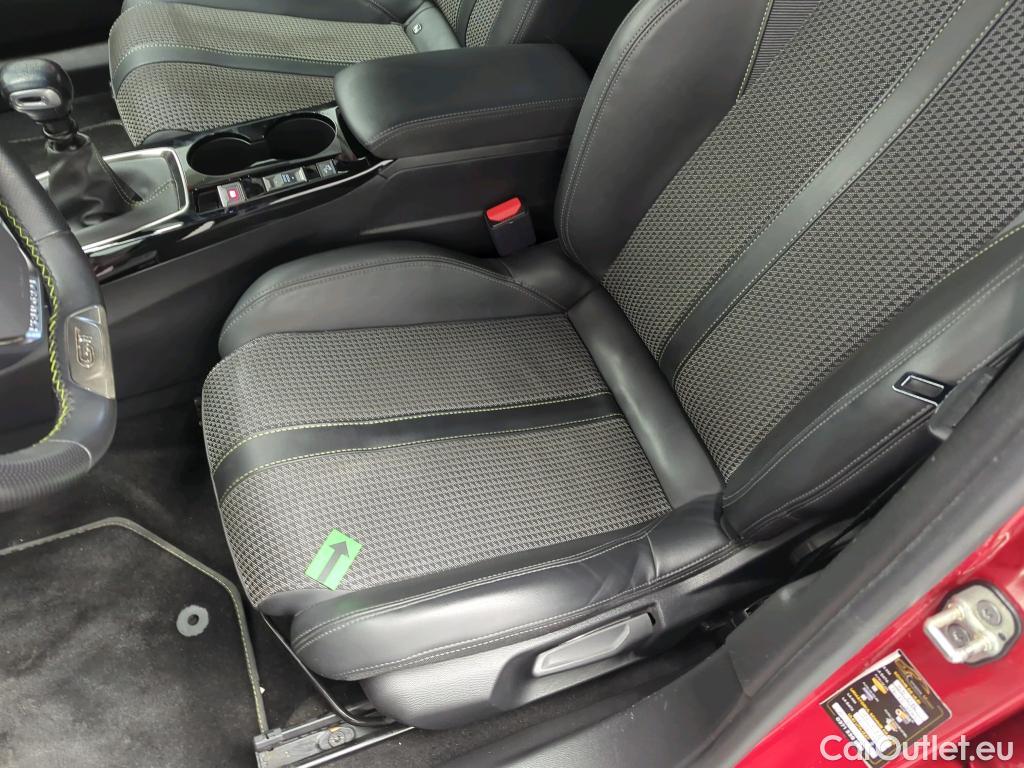  Peugeot  2008 1.2 PureTech 130CP GT STT #17