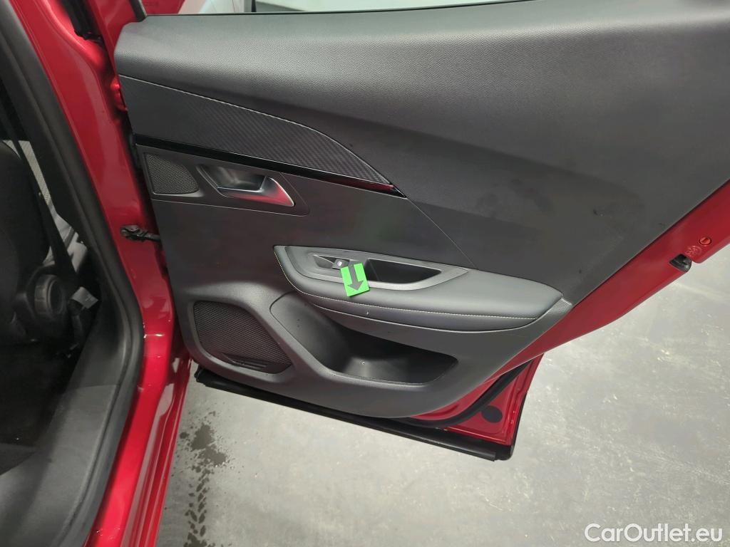  Peugeot  2008 1.2 PureTech 130CP GT STT #1