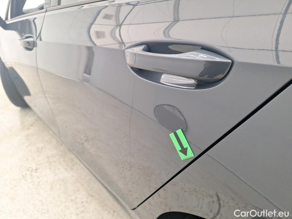  Volkswagen  Golf  1.5 eTSI ACT DSG mild hybrid Life #29