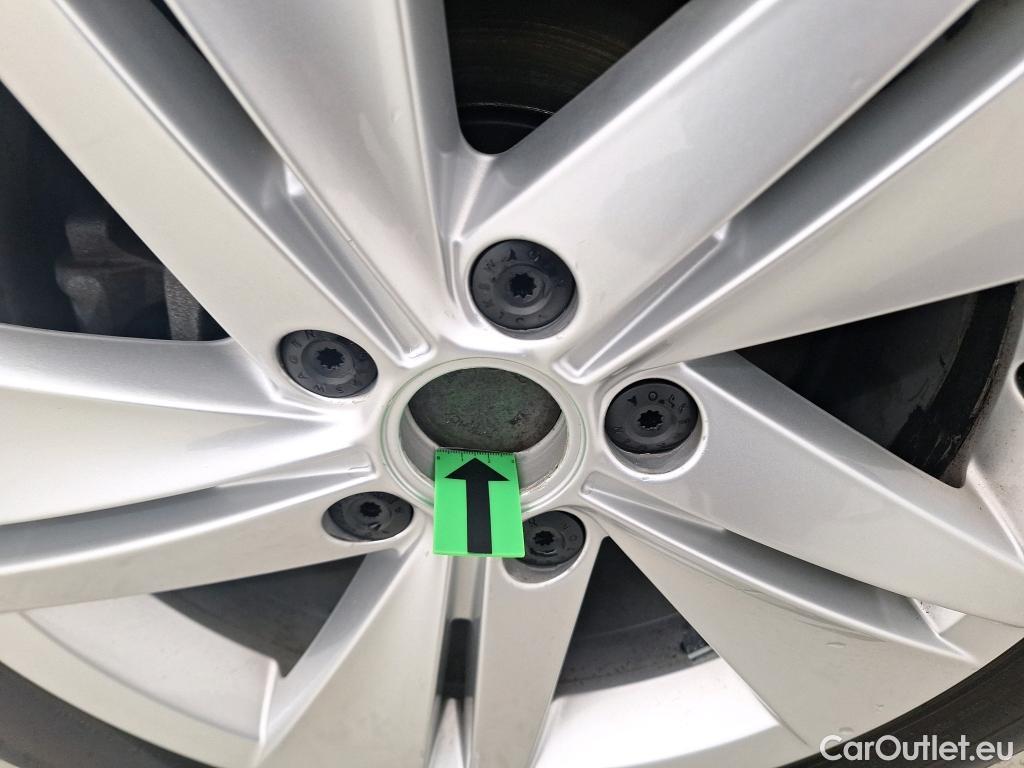  Volkswagen  Golf  1.5 eTSI ACT DSG mild hybrid Life #22