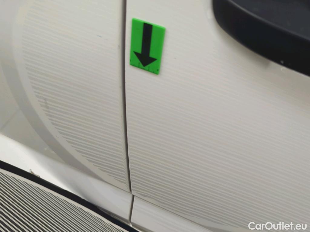  Volkswagen  Caddy Cargo 2.0 TDI 90 kW #24