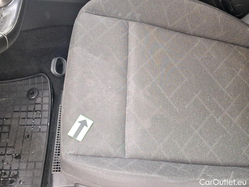  Volkswagen  Golf  1.5 eTSI ACT DSG mild hybrid Life #24