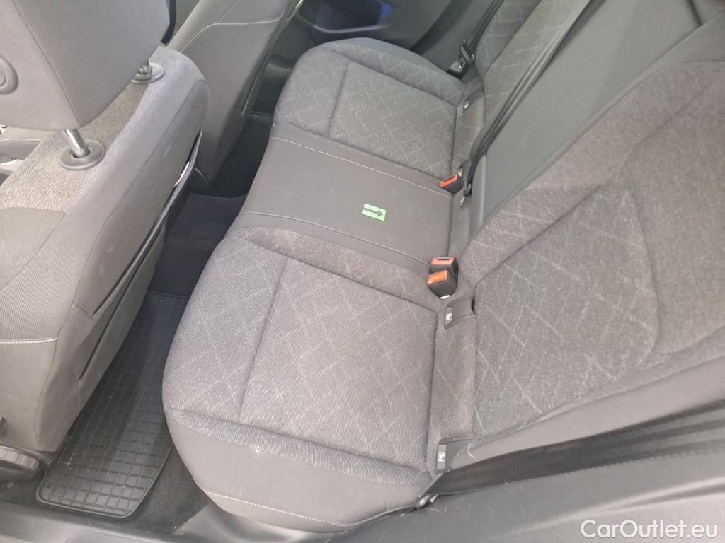  Volkswagen  Golf  1.5 eTSI ACT DSG mild hybrid Life #17