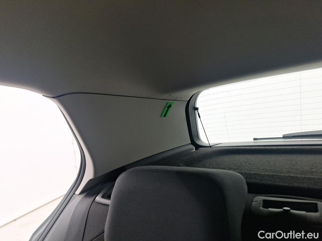  Volkswagen  Golf  1.5 eTSI ACT DSG mild hybrid Life #27