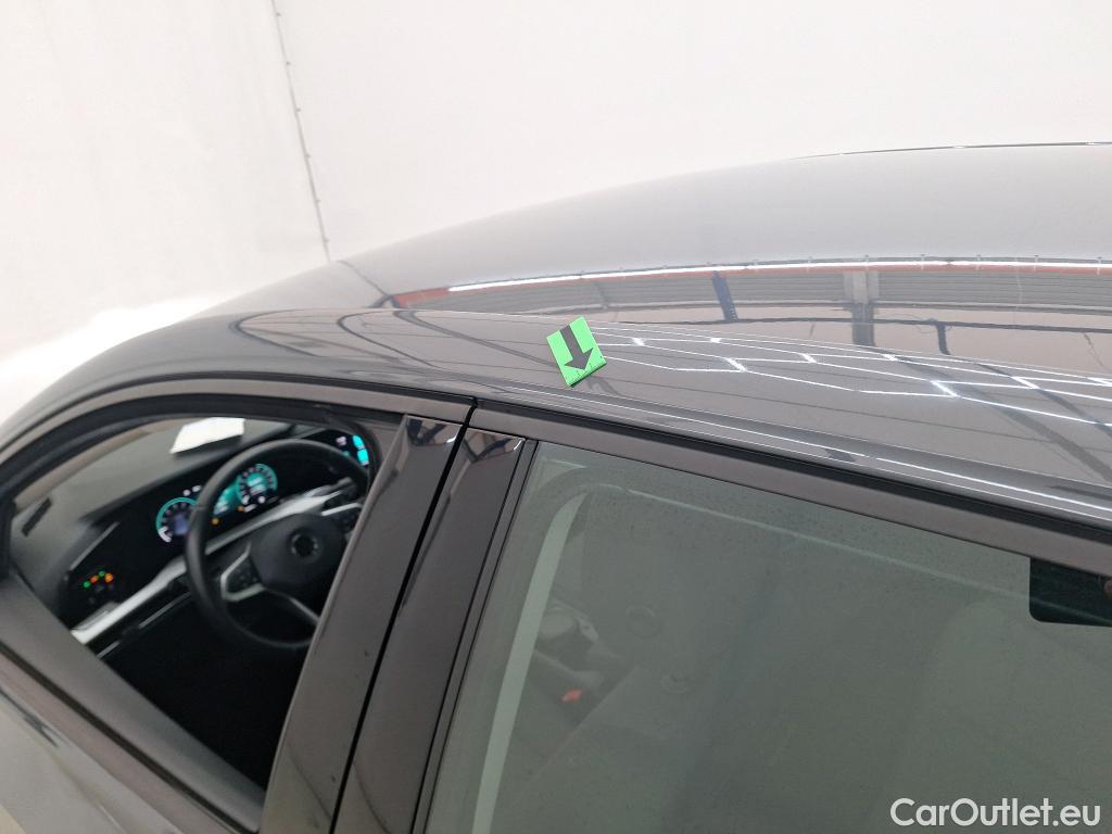  Volkswagen  Golf  1.5 eTSI ACT DSG mild hybrid Life #29
