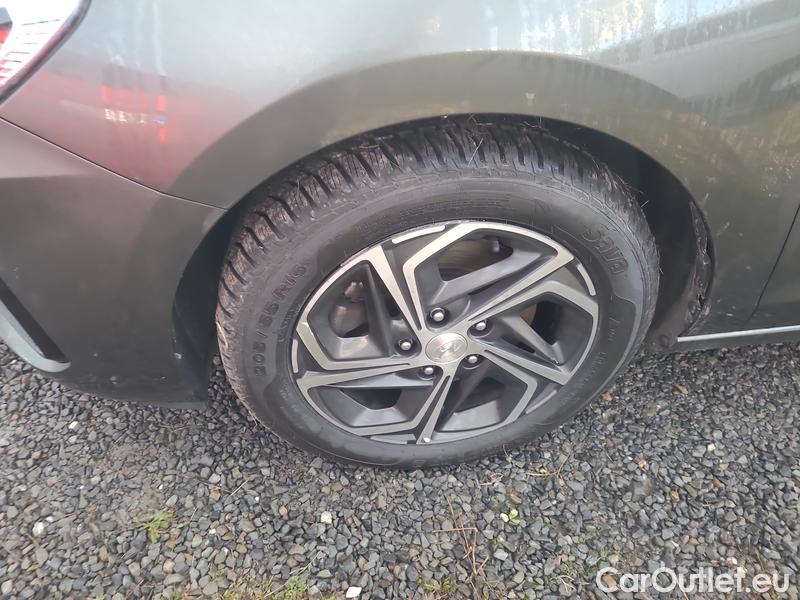  Hyundai  i30   cw (PD)(2017->)  kom.1.0TGDI Family Smart #4