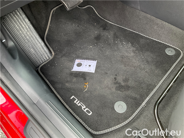  KIA  Niro e- 64,8kWh Style AT 5d #26