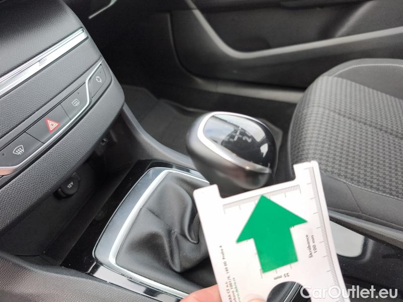  Peugeot  308 -SW  (P5) (2021)  SW 1.5BHDi 130 ACTIVE P 5d #9