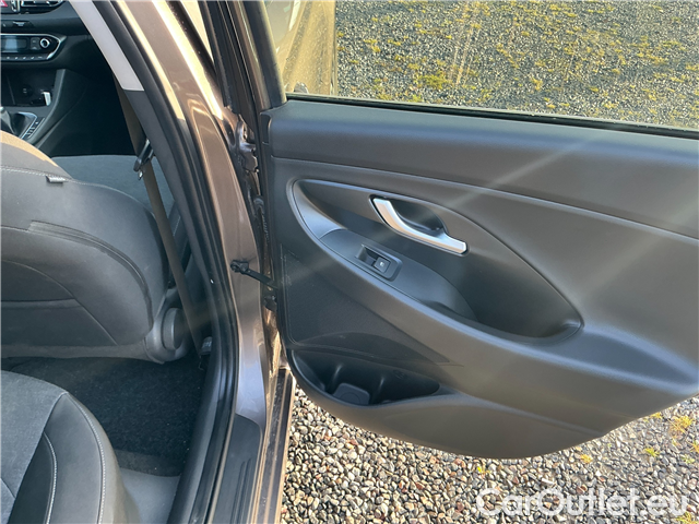  Hyundai  i30  kom.1.0TGDI 120 Smart #18