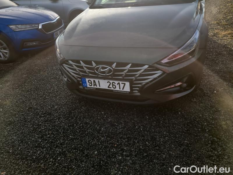  Hyundai  i30   cw (PD)(2017->)  kom.1.0TGDI Family Smart #2