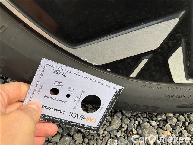  KIA  Niro e- 64,8kWh Style AT 5d #8