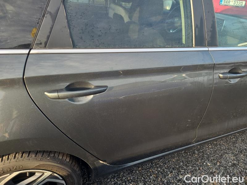  Hyundai  i30   cw (PD)(2017->)  kom.1.0TGDI Family Smart #9