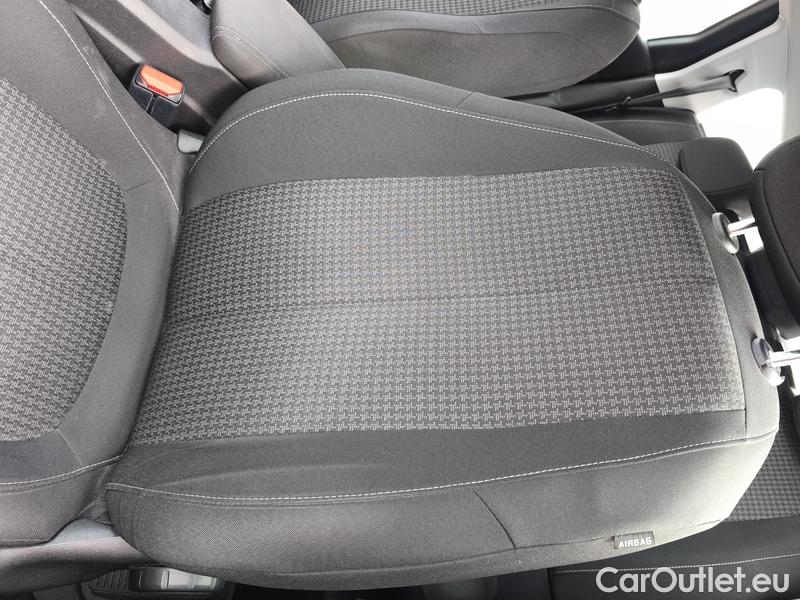  Peugeot  308 -SW  (P5) (2021)  SW 1.5BHDi 130 ACTIVE P 5d #10