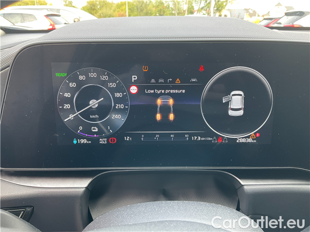 KIA  Niro e- 64,8kWh Style AT 5d #1