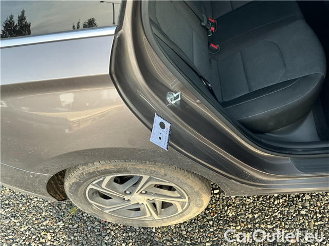  Hyundai  i30  kom.1.0TGDI 120 Smart #3