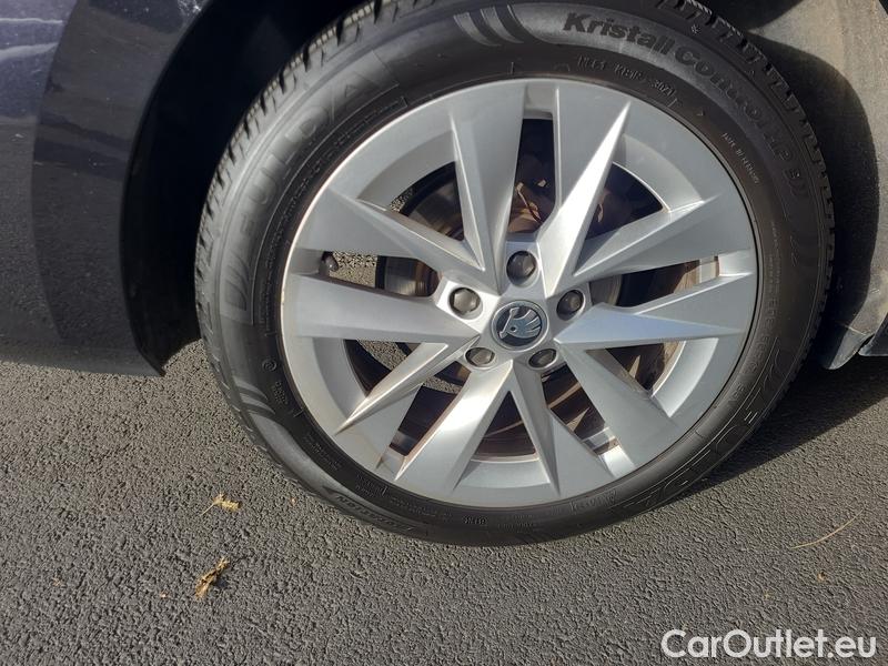  Skoda  Octavia  Combi (NX3)(2020) Oct.Com.1.5 e-TEC 110 Style AT #16