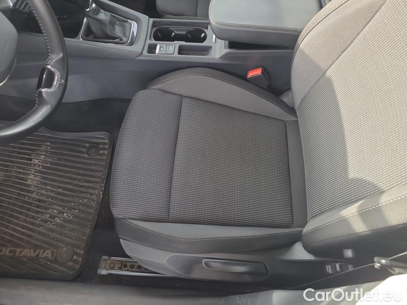  Skoda  Octavia  Combi (NX3)(2020) Oct.Combi 2.0TDI 85 Ambition #10