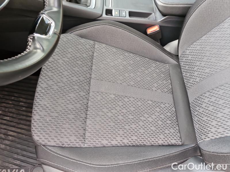  Skoda  Octavia  Combi (NX3)(2020) Oct.Combi 1.5TSI 110 Style #9