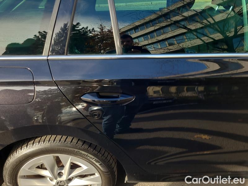  Skoda  Octavia  Combi (NX3)(2020) Oct.Com.1.5 e-TEC 110 Style AT #17