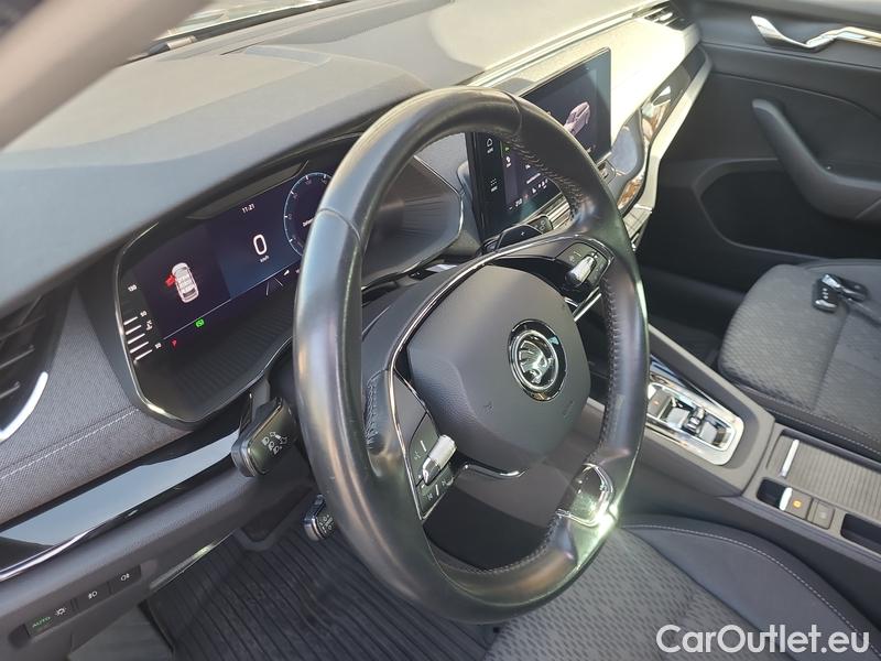  Skoda  Octavia  Combi (NX3)(2020) Oct.Com.1.5 e-TEC 110 Style AT #4