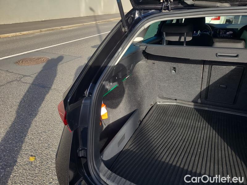  Skoda  Octavia  Combi (NX3)(2020) Oct.Com.1.5 e-TEC 110 Style AT #13