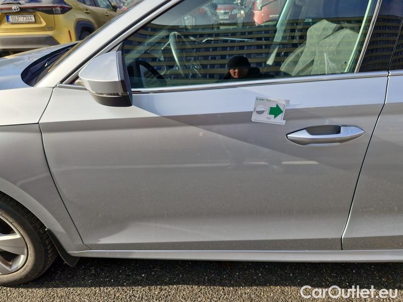  Skoda  Octavia  Combi (NX3)(2020) Oct.Combi 1.5TSI 110 Style #4