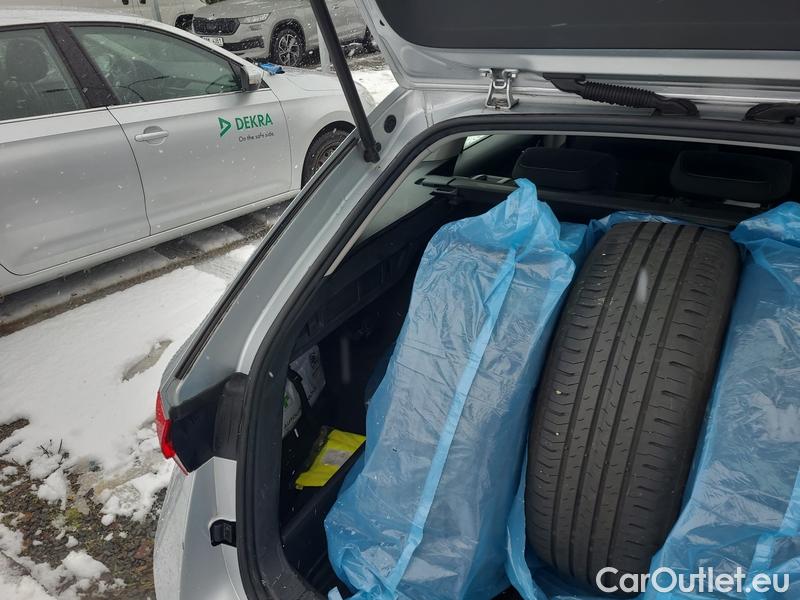  Skoda  Octavia  Combi (NX3)(2020) Oct.Combi 2.0TDI 85 Ambition #18