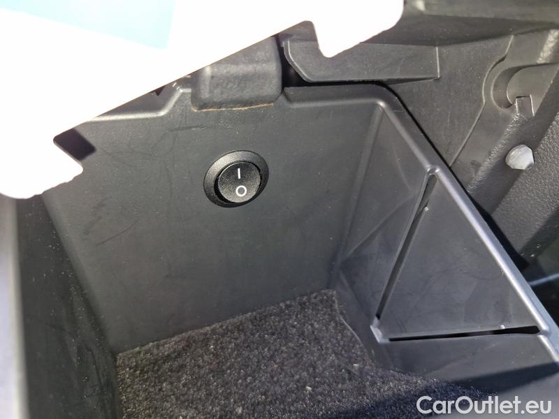  Skoda  Octavia  Combi (NX3)(2020) Oct.Combi 1.5TSI 110 Style #5