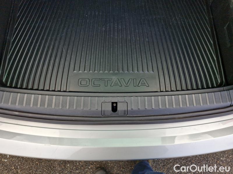  Skoda  Octavia  Combi (NX3)(2020) Oct.Combi 1.5TSI 110 Style #16