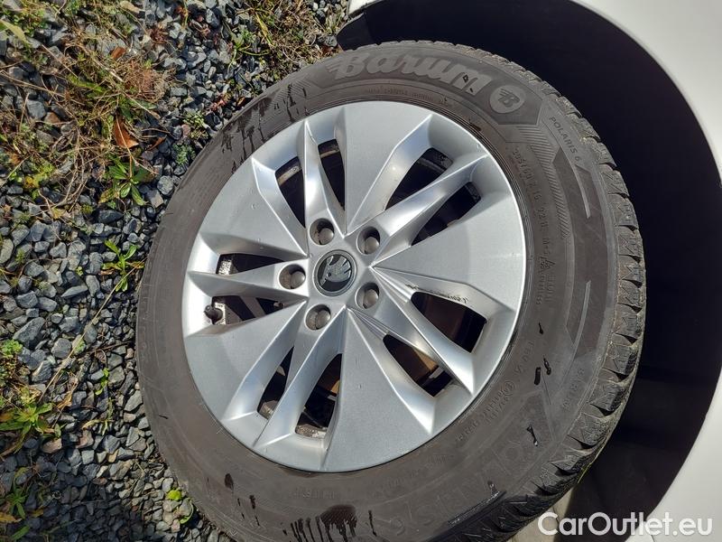  Skoda  Octavia  Combi (NX3)(2020) Oct.Combi 1.5TSI 110 Ambition #3