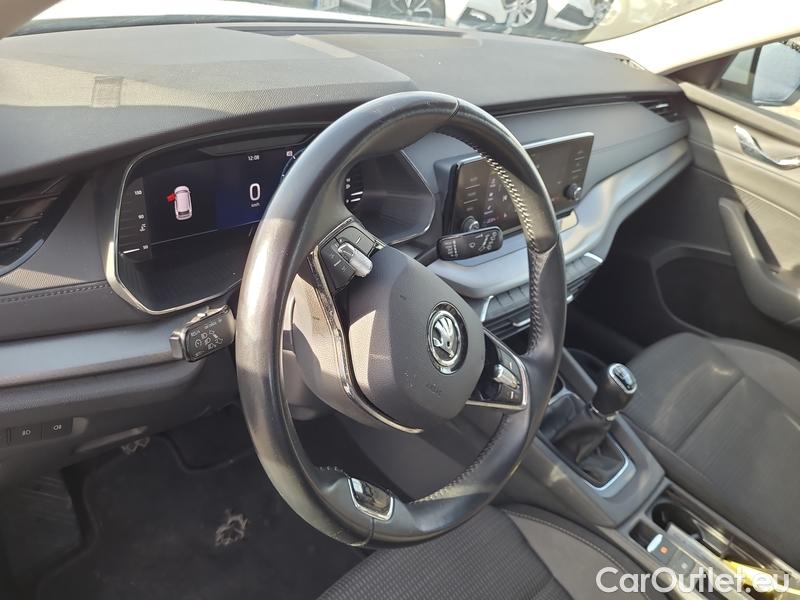  Skoda  Octavia  Combi (NX3)(2020) Oct.Combi 1.5TSI 110 Ambition #4