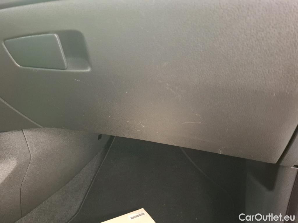  Hyundai  Tucson HYUNDAI   2018  5P  SUV 1 6 CRDI 136 DCT 7 CREATIVE #5