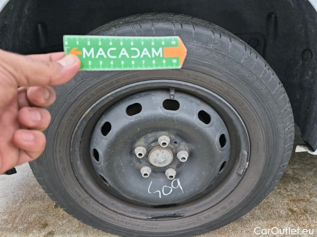  Renault  Trafic  Furgon Grand Confort L1H1 1200 1.6 dCi 125CV BVM6 E6 #26