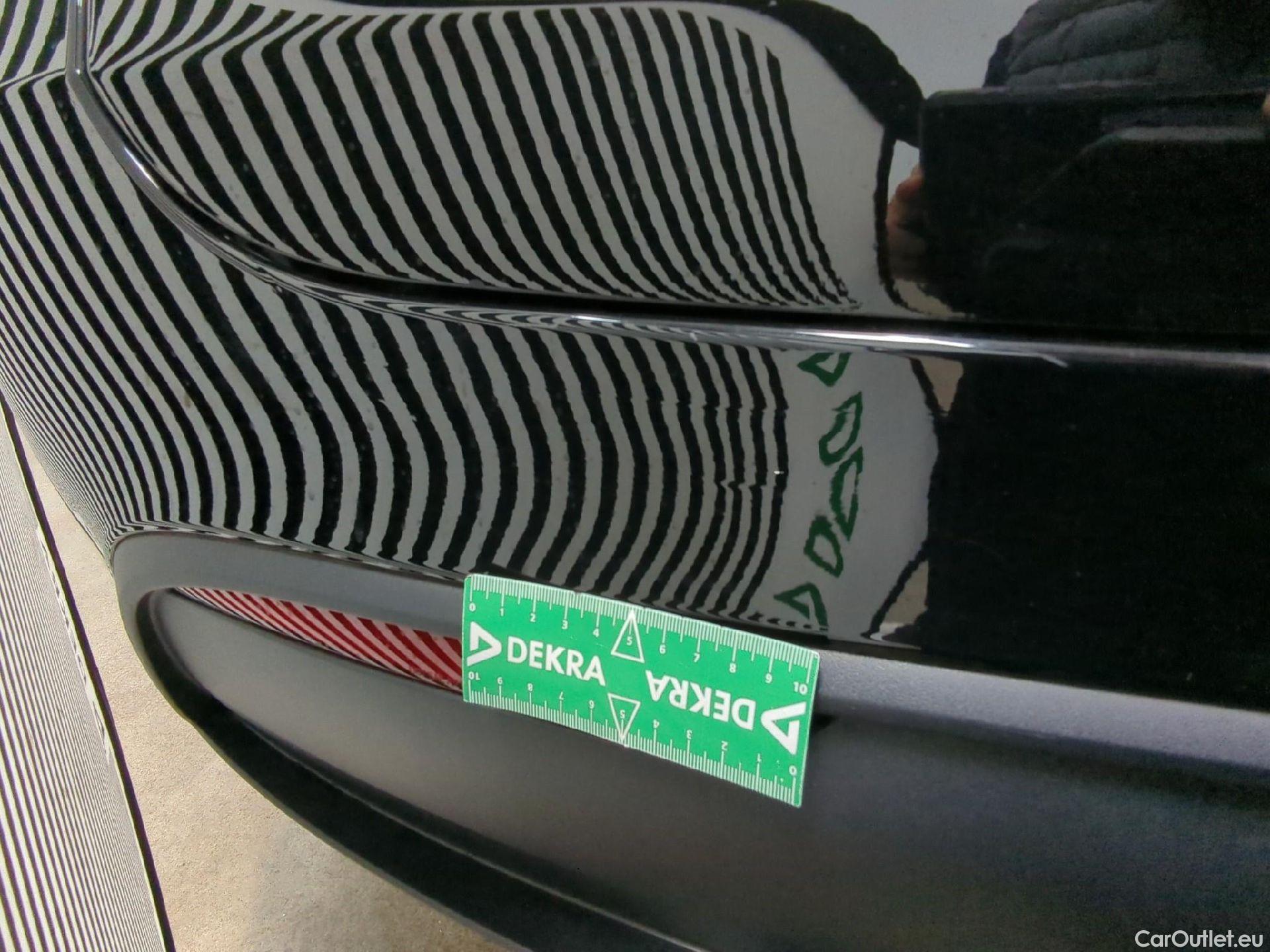  Tesla  Model Y TESLA  / 2021 / 5P / SUV RWD #6