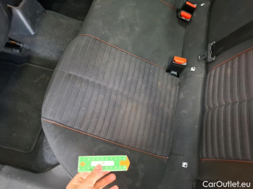  Peugeot  2008  Active Business 1.2 PureTech 130CV BVA8 E6d #23