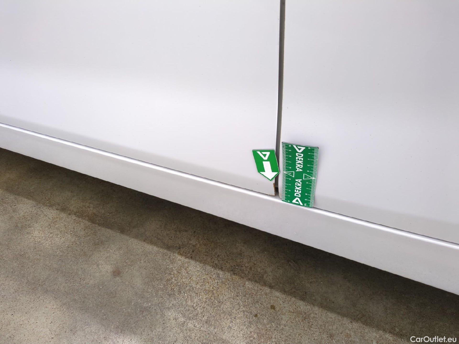  Bmw  Serie 1 Série 1 Berline 116d Sport 1.5 115CV BVM6 E6 #17