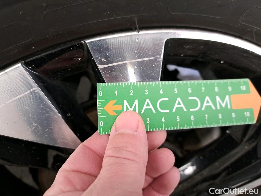  Peugeot  2008  Allure Pack 1.2 PureTech 100CV BVM6 E6d #14