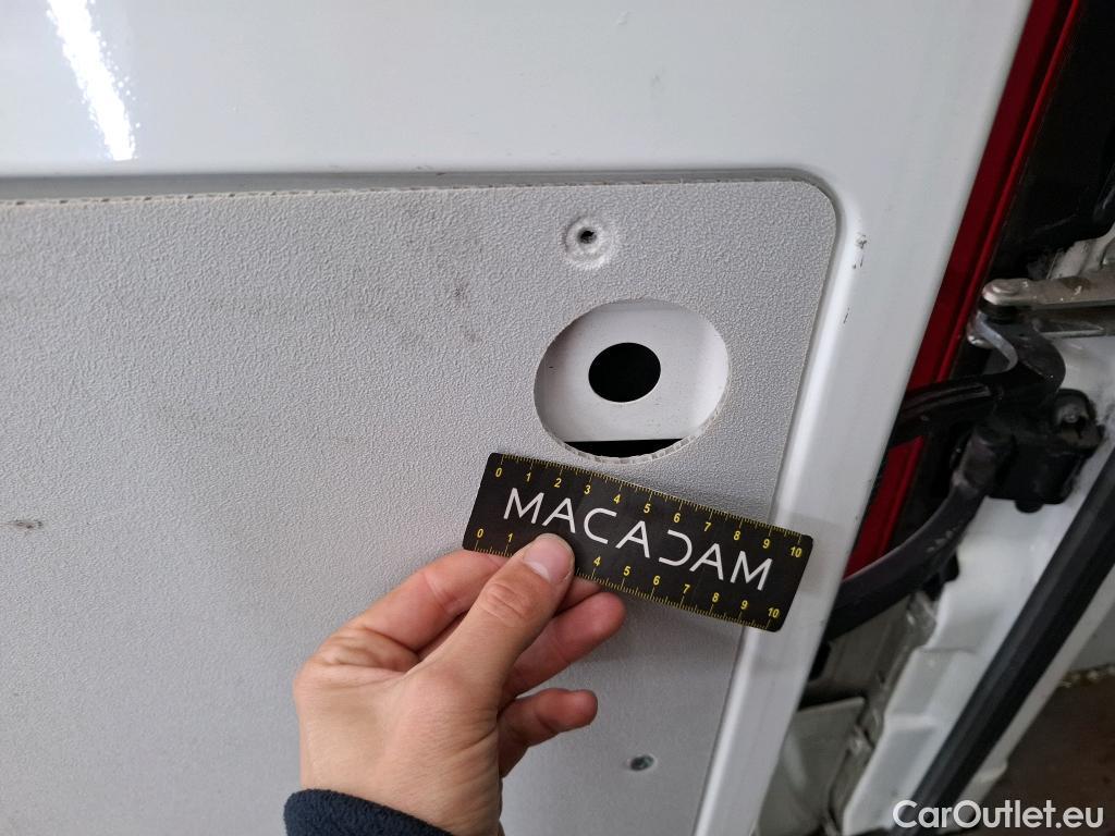  Peugeot  Boxer PEUGEOT  / 2014 / 4P / Fourgon tôlé BLUEHDI 110 PREMIUM 335 L2H2 #46