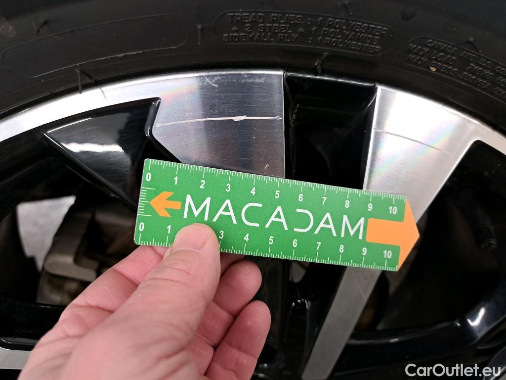  Peugeot  2008  Allure Pack 1.2 PureTech 100CV BVM6 E6d #24