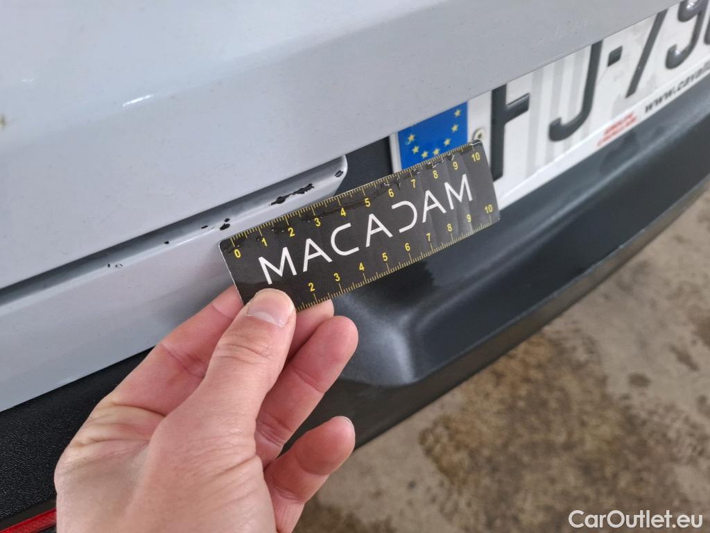  Volvo  XC 40 XC40 Momentum 2WD 2.0 D3 150CV BVA8 E6dT #19