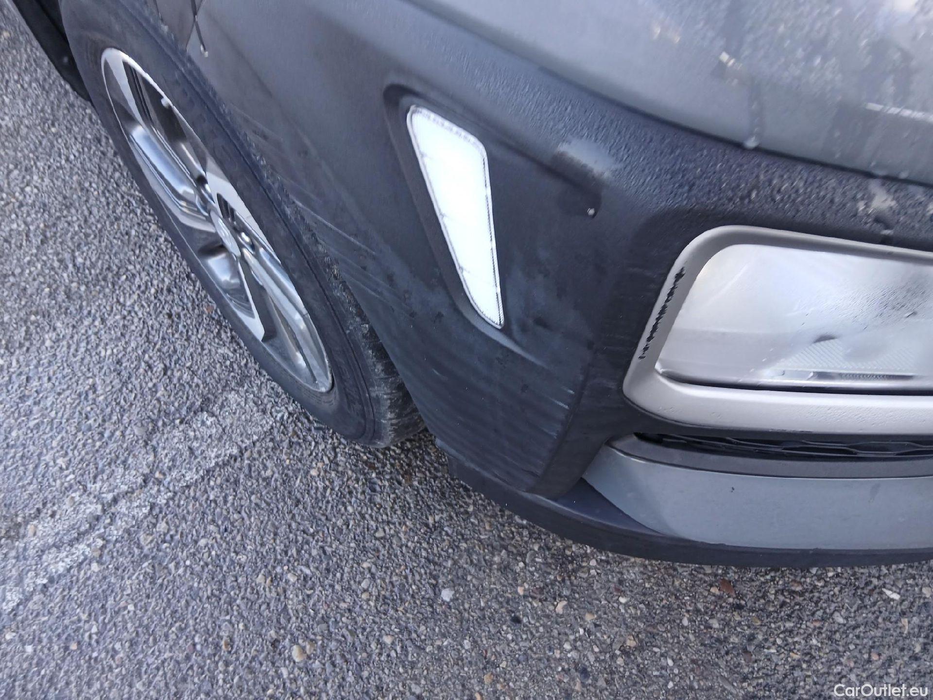  Hyundai  Konna HYUNDAI Kona / 2017 / 5P / todoterreno 1.6 GDI HEV Klass DCT #1