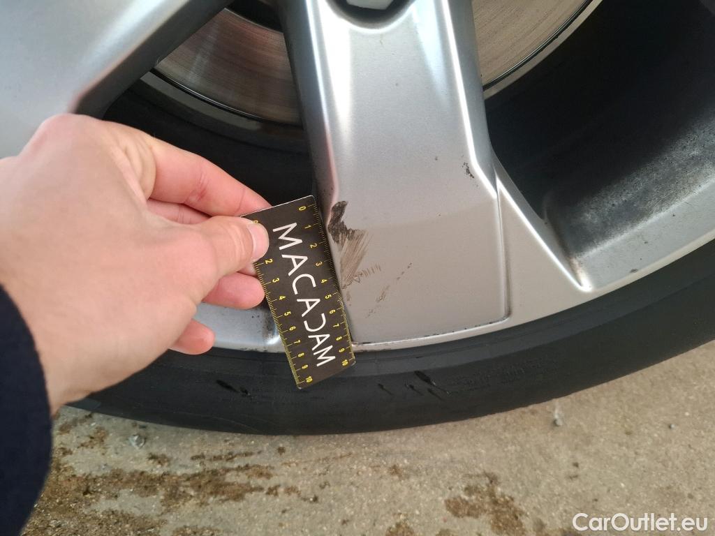  Volvo  XC 40 XC40 Momentum 2WD 2.0 D3 150CV BVA8 E6dT #29