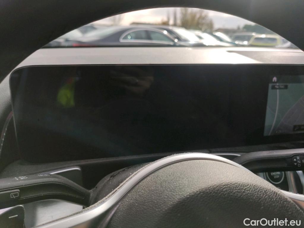  Mercedes  GLB MERCEDES-BENZ  / 2019 / 5P / todoterreno 2.0  200 D 4MATIC DCT 110KW (150CV) #2